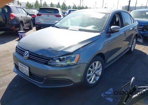 2014 Volkswagen Jetta 1.8T Se from USA, damaged, VIN 3VWD17AJ6EM261391